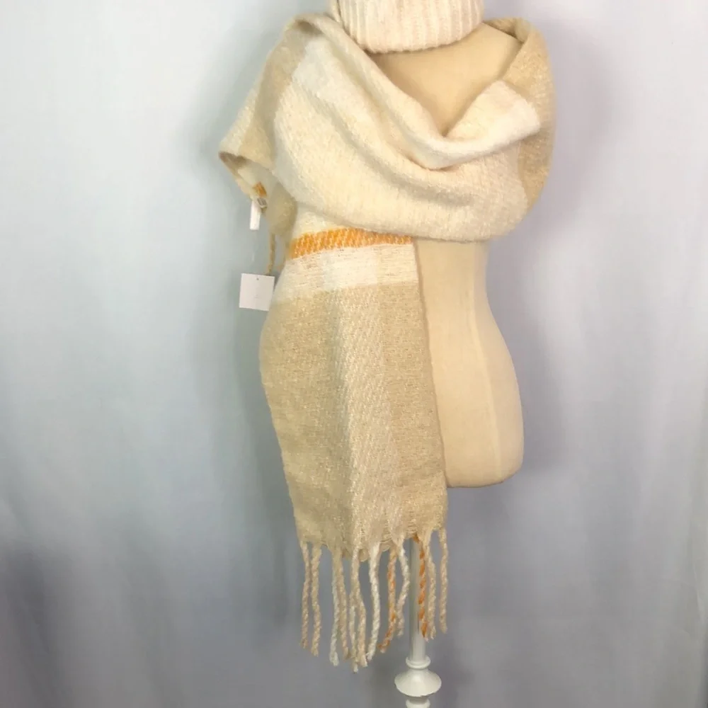 Lauren Conrad Color Seafoam/ Orange/ Cream Scarf & Hat OS